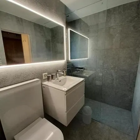公寓 Apparthotel Poestli Nr 303 马洛亚